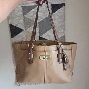 Coach Purse Chelsea Jayden Carryall Handbag J1126-18956 Brown Leather Bag